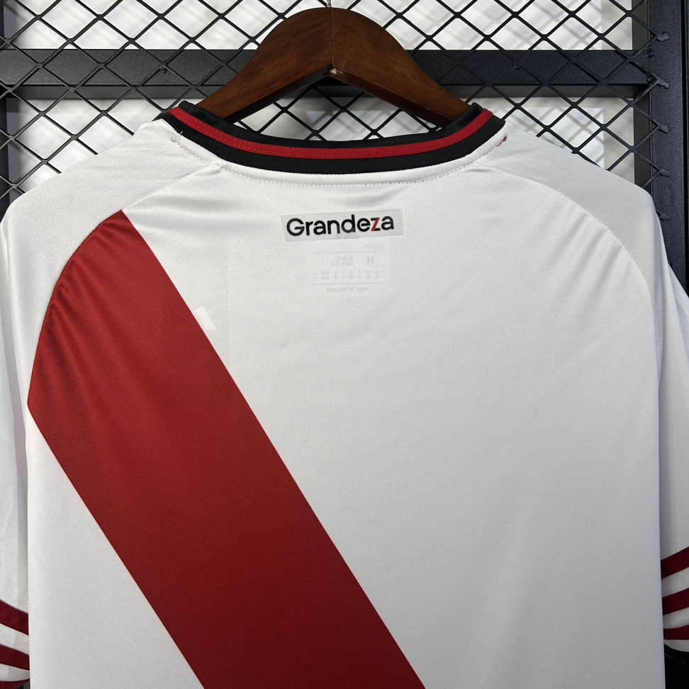 Camisa do  River Plate  temporada 2025/26