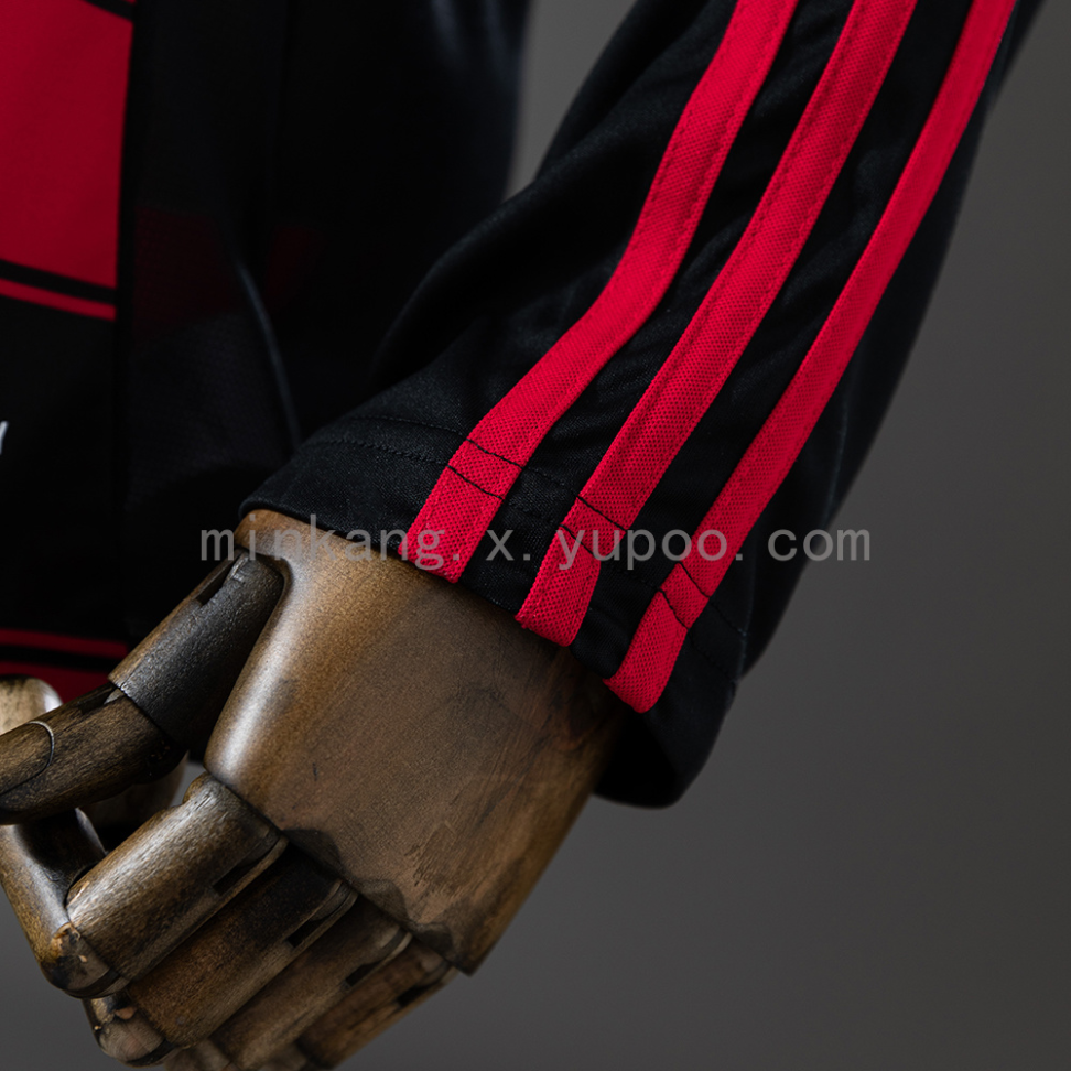 Canisa Manga Longa do Flamengo temporada 2025/26 - #6