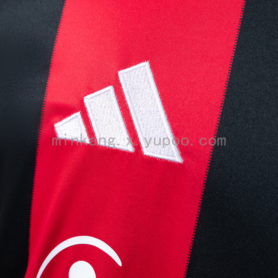 Camisa do Frankfurt temporada 2025/26 - #6