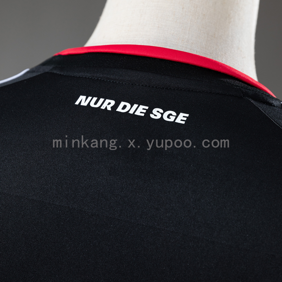 Camisa do Frankfurt temporada 2026/27 - #8