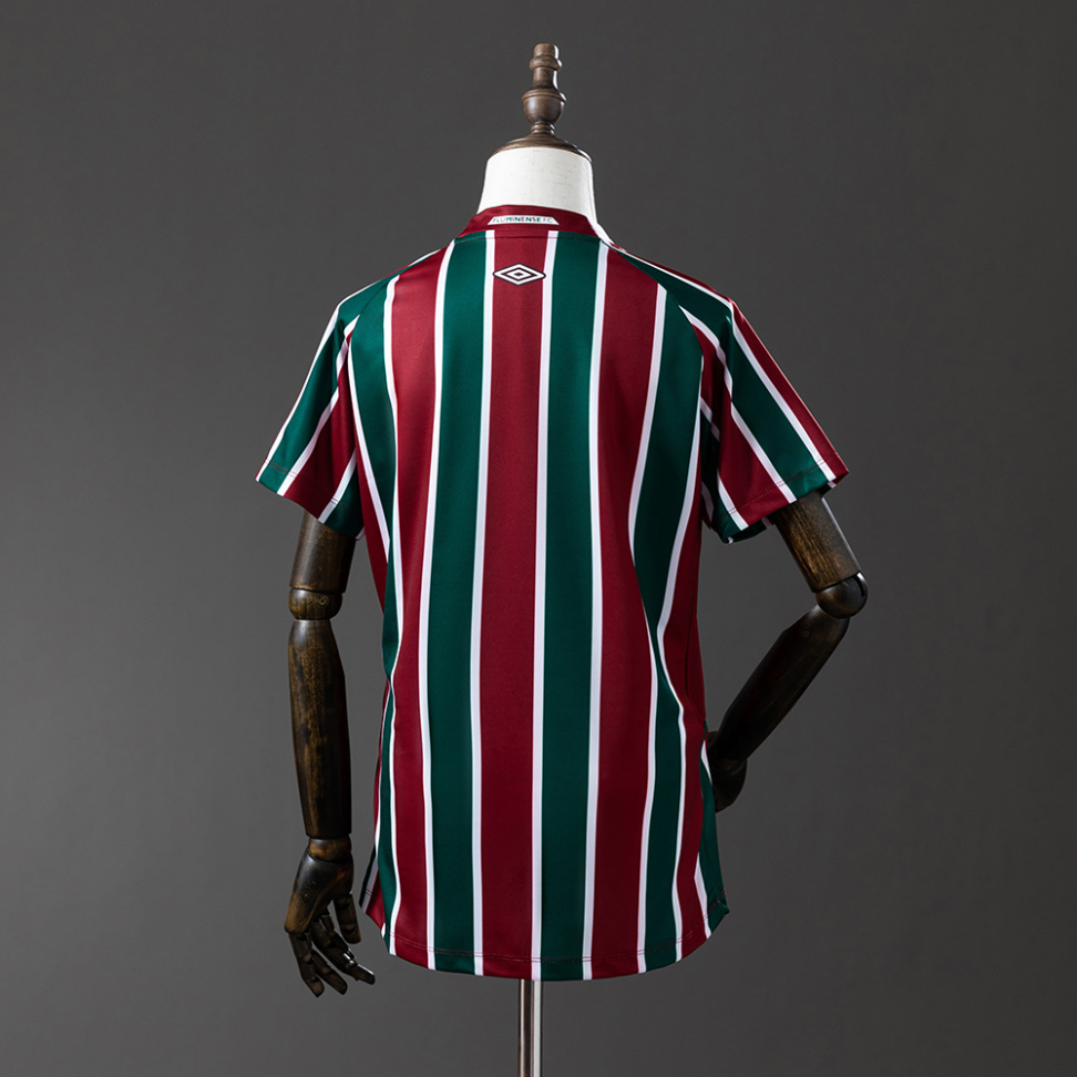 Camisa feminina do Fluminense temporada2024/25