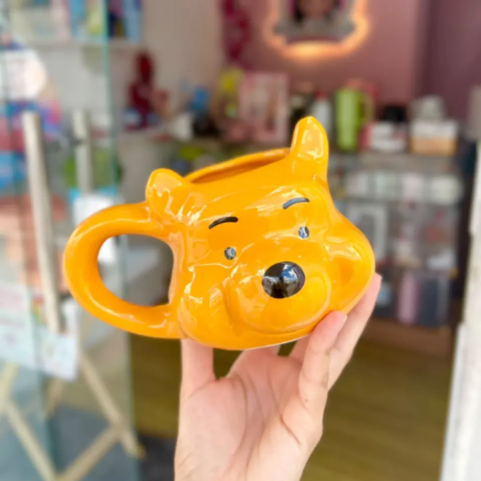 CANECA FORMATO 3D 500ML URSINHO POOH