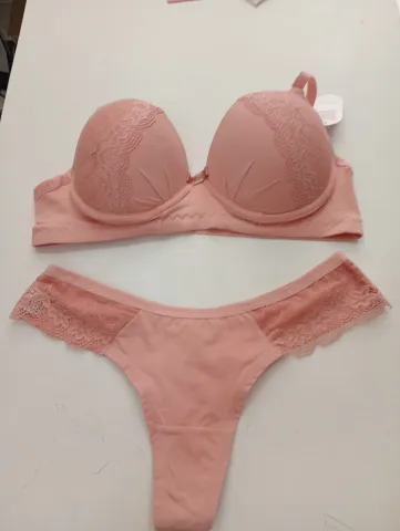 CONJUNTO DE LINGERIE