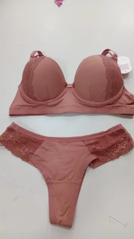 CONJUNTO DE LINGERIE