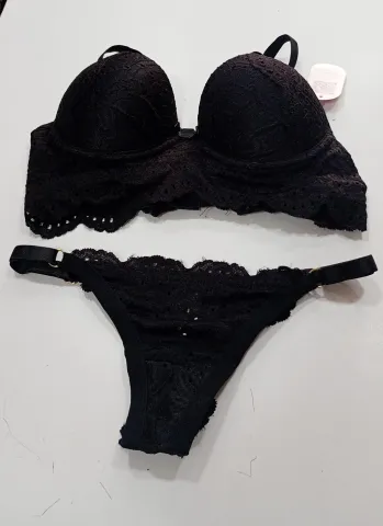 CONJUNTO DE LINGERIE