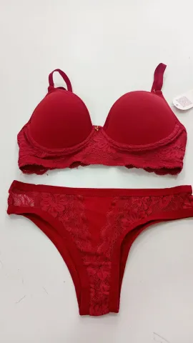 CONJUNTO DE LINGERIE