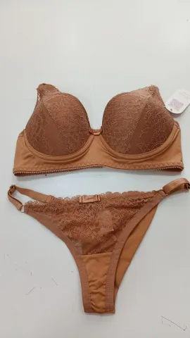 CONJUNTO DE LINGERIE