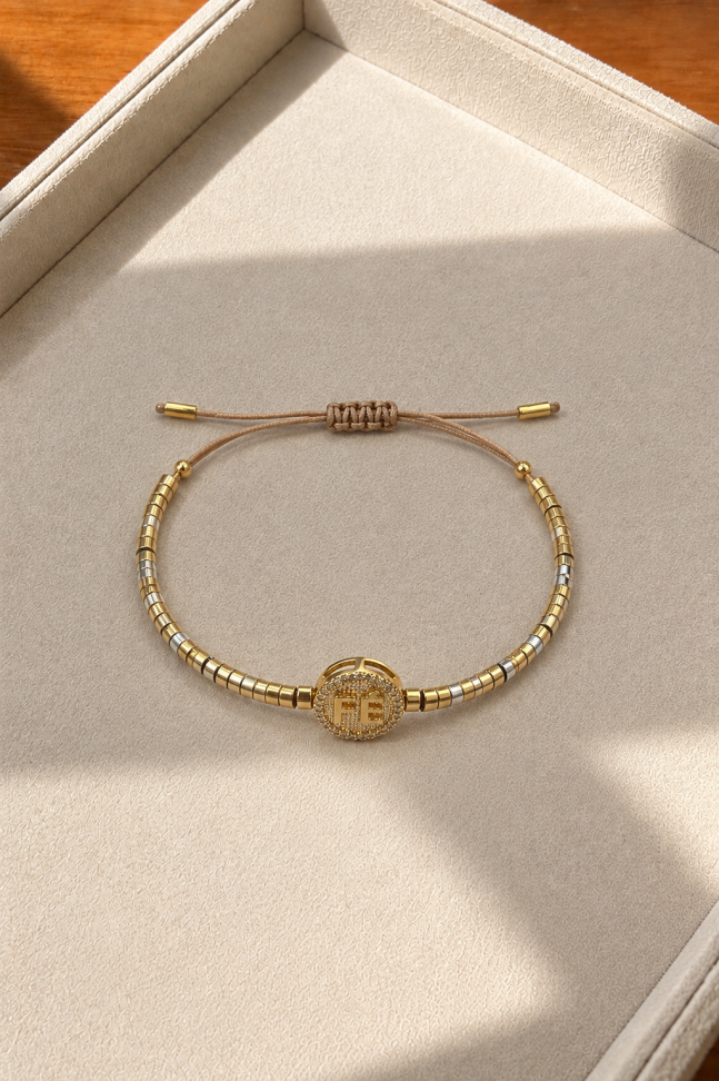 Pulseira fe em canutilhos