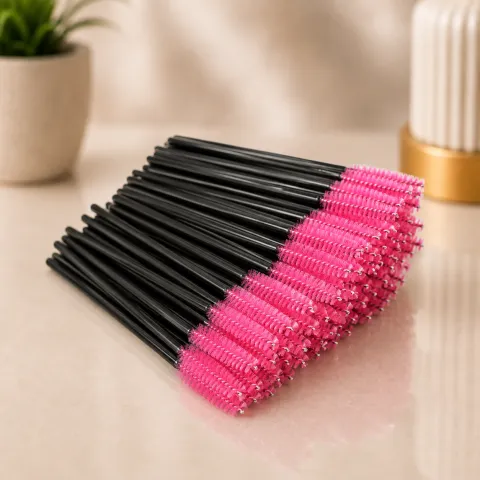 Escovinha para Cílios Descartável Preto e Pink 50 Unidades