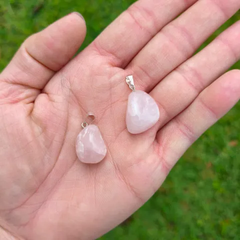 Pingente Quartzo Rosa pedra rolada
