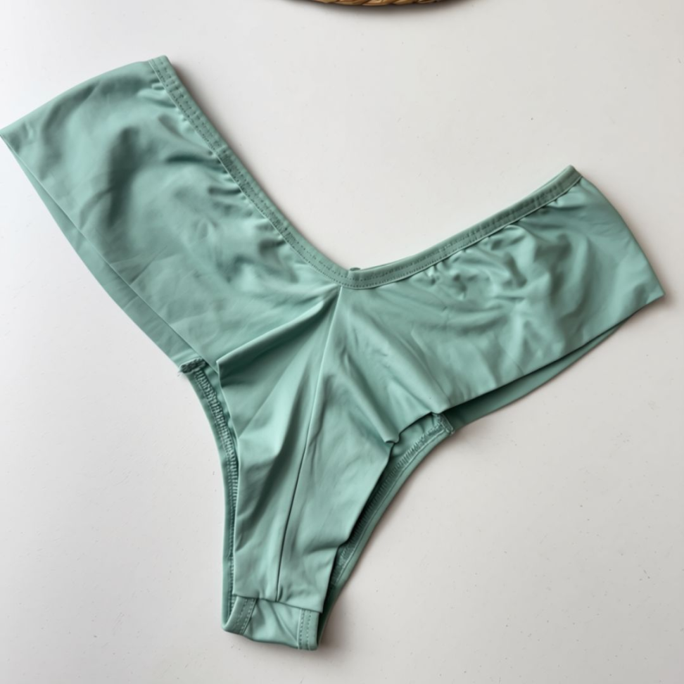 Tanga Lara Fio com Laterais Largas Ref. 060 - #10
