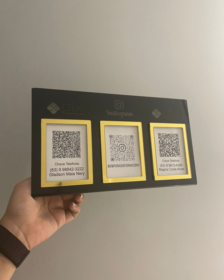 Placa 3 Qrcode em acrílico 17x30 - #6