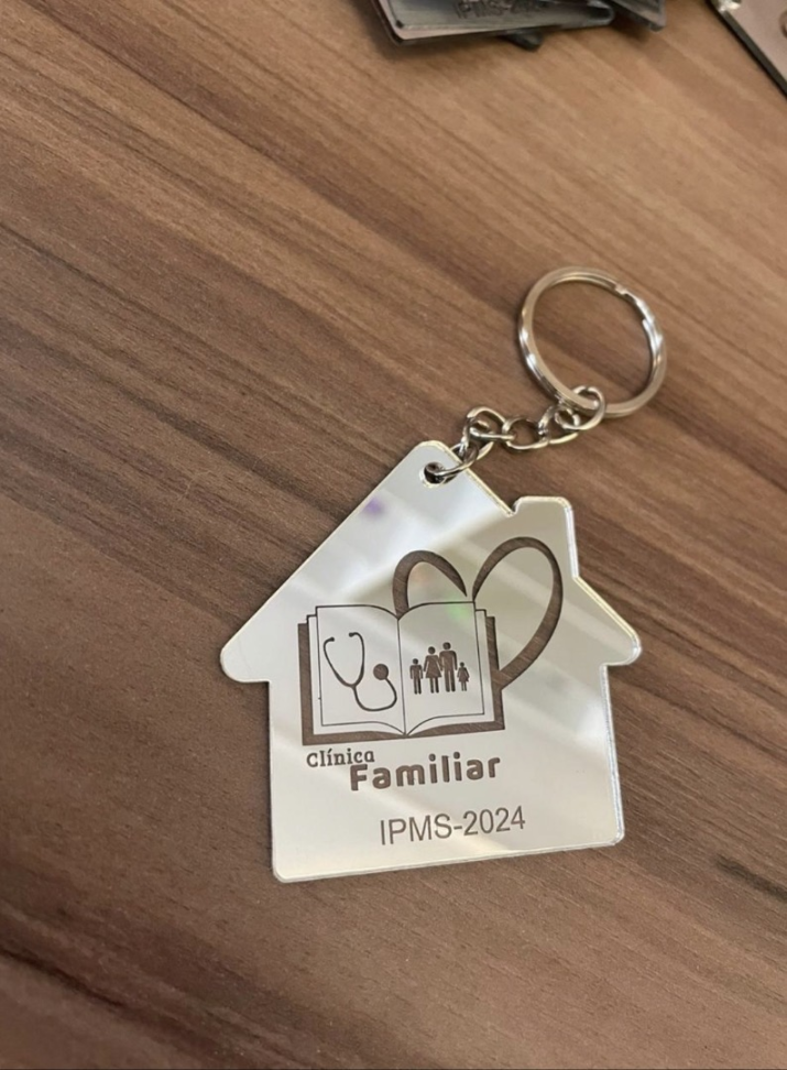 Chaveiro Acrílico Espelhado formato diverso - #28