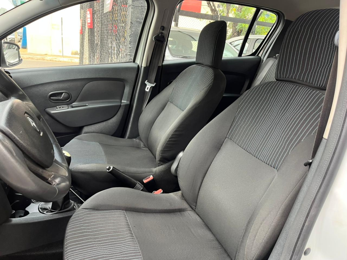 SANDERO  AUTHENTIQUE - #5