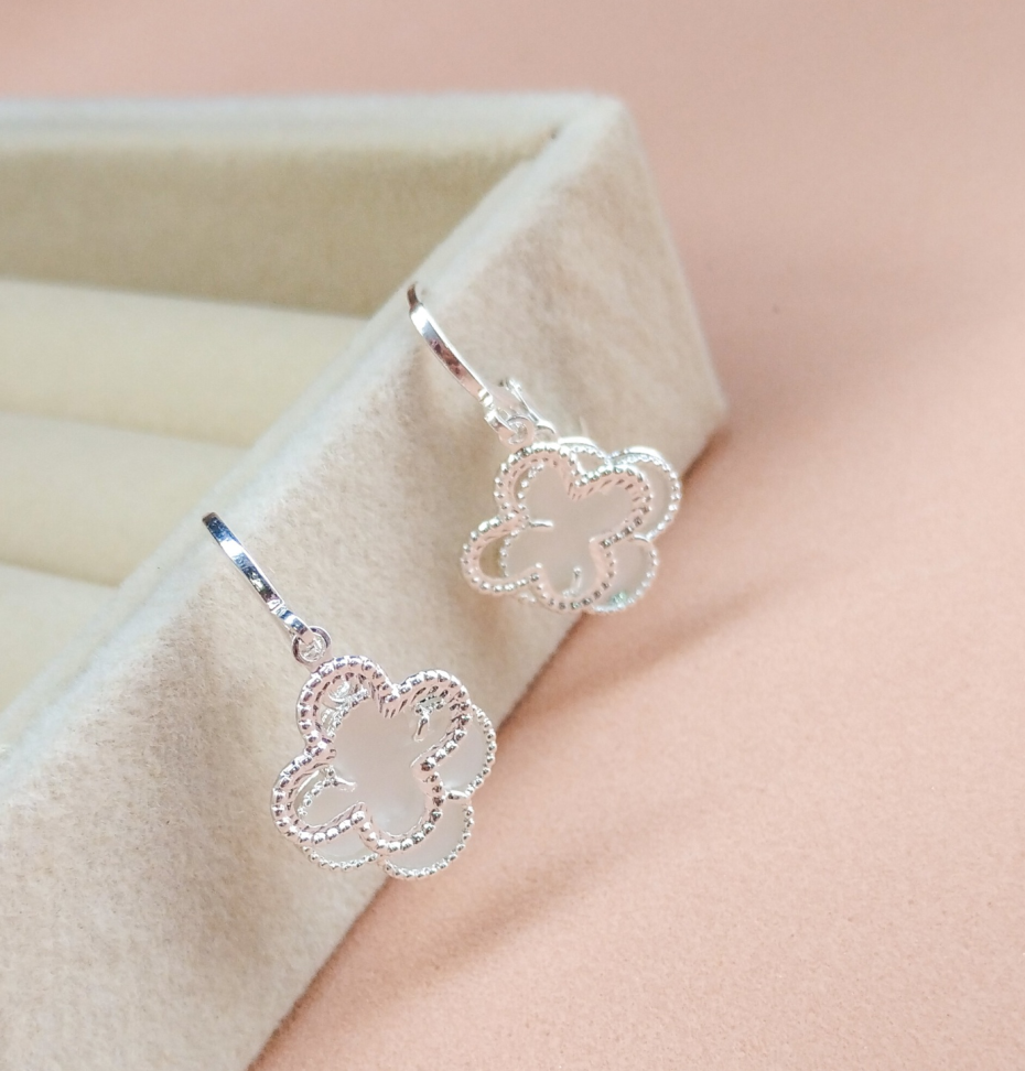 Brinco Dalila Branco - #2