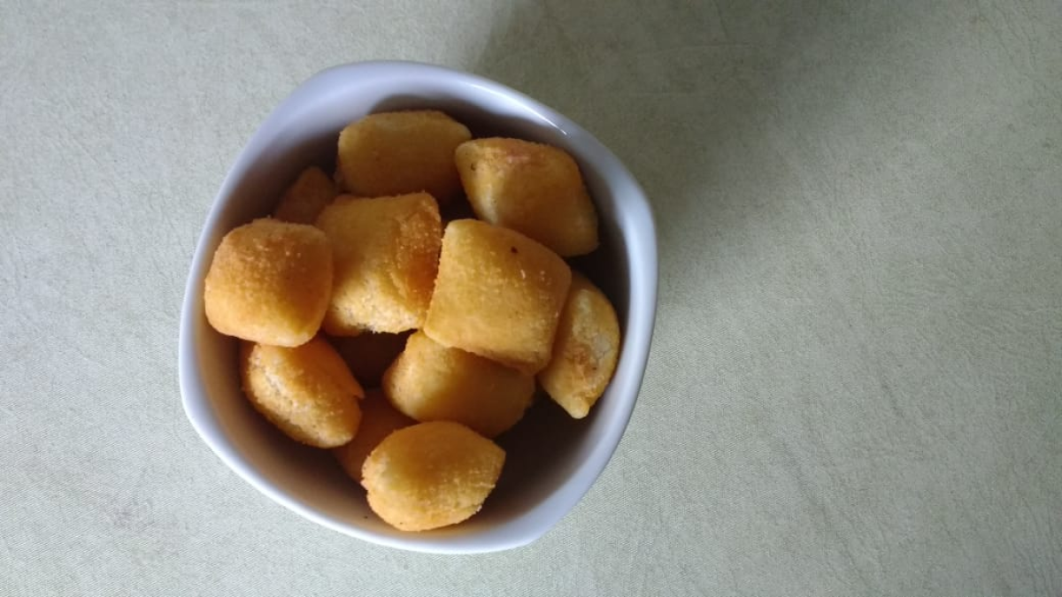 Risole com Recheio de Muçarela e Presunto (pacote com 1Kg)