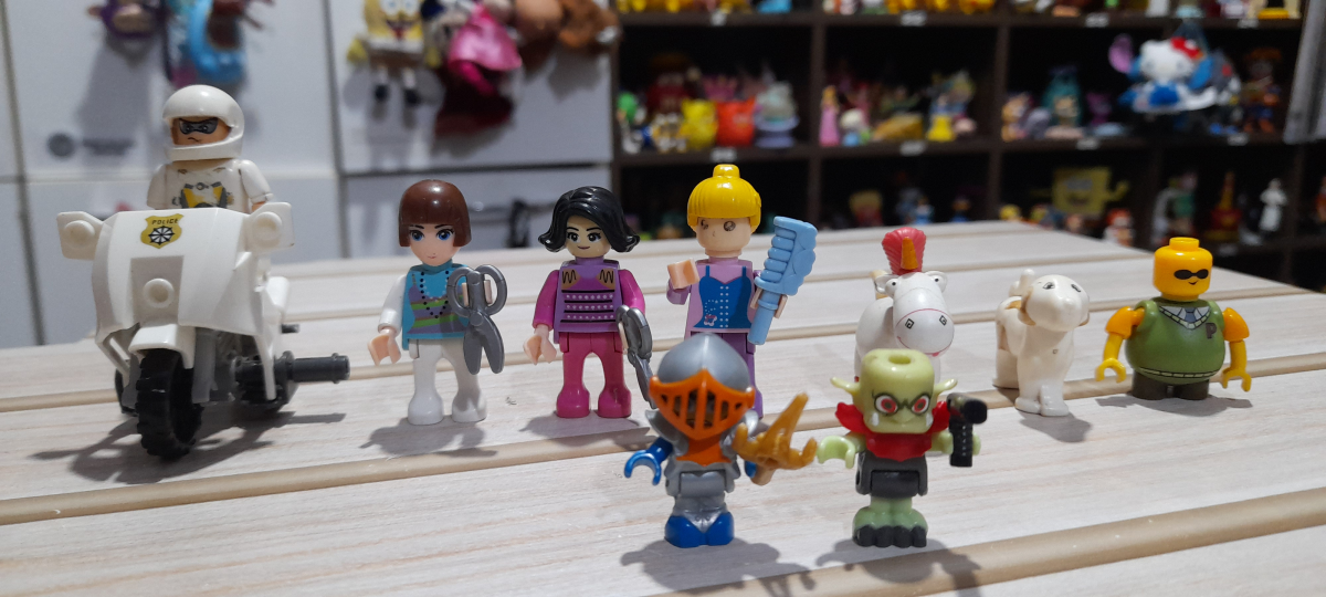 Bonecos Lego - de R$8 á R$20 / cada - #1