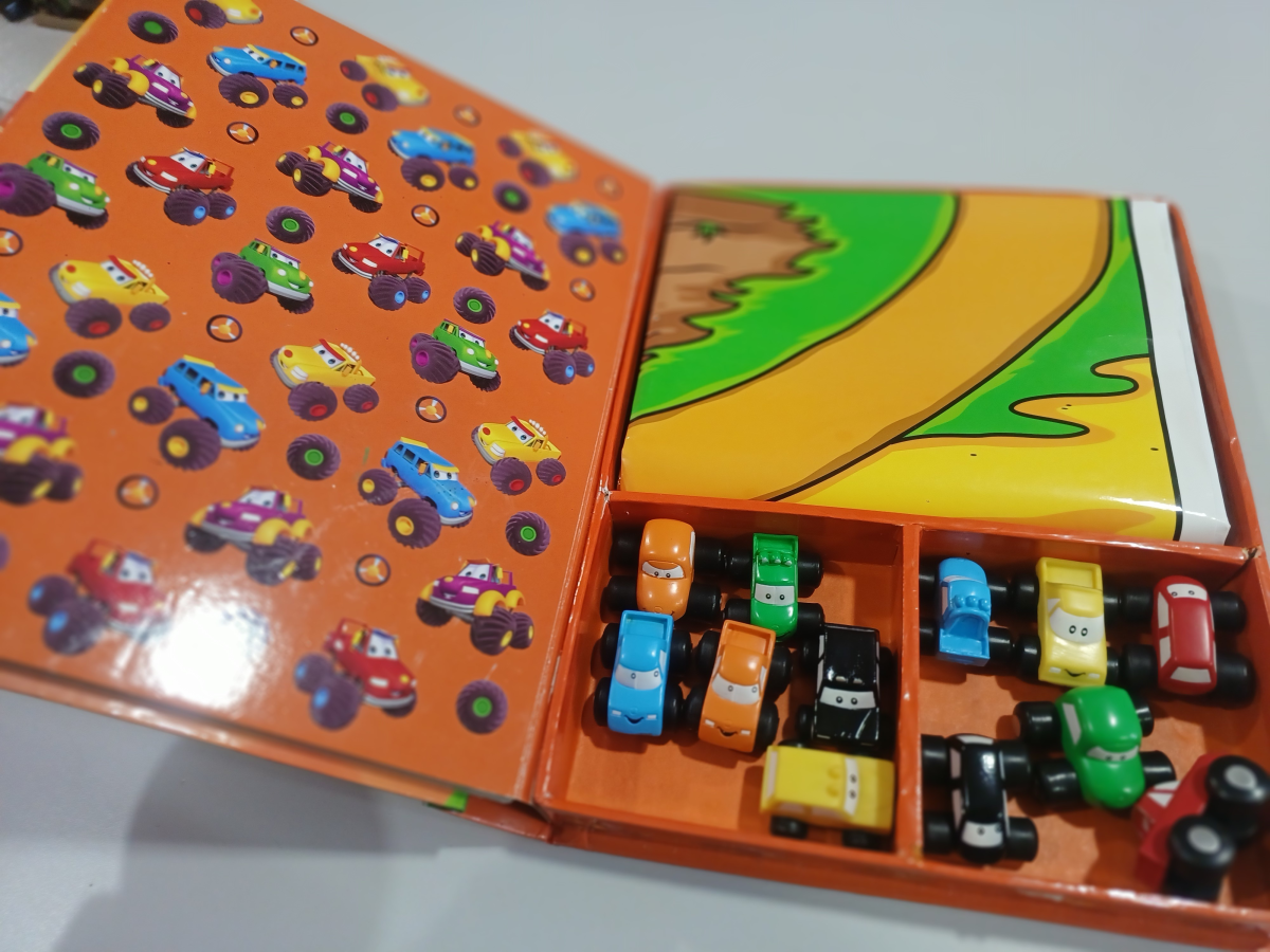 Livro com miniaturas e cenário Aventuras Off-Road - #9