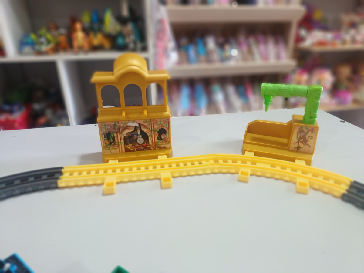 Pista Thomas & Seus Amigos Castelo dos Macaquinhos Fisher-Price - #3