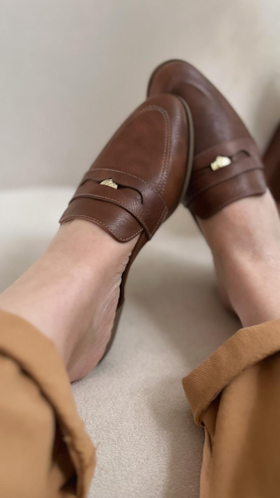 Mule caramelo recorte R$220,00 - #2