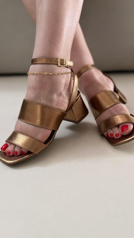 Sandália média bronze 2 tiras couro R$316,00 - #1