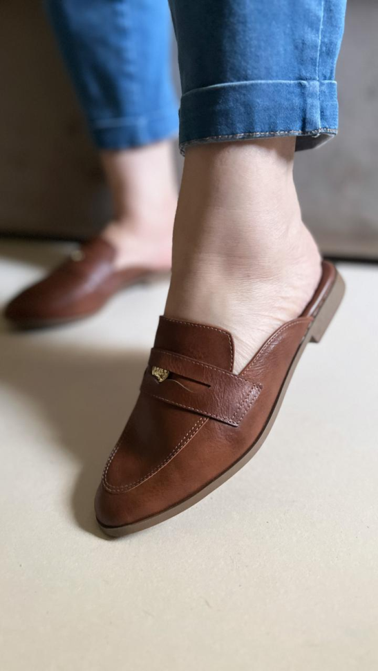 Mule caramelo recorte R$220,00 - #4