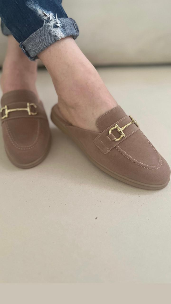 Mule areia detalhe ouro nobuck R$164,00 - #3