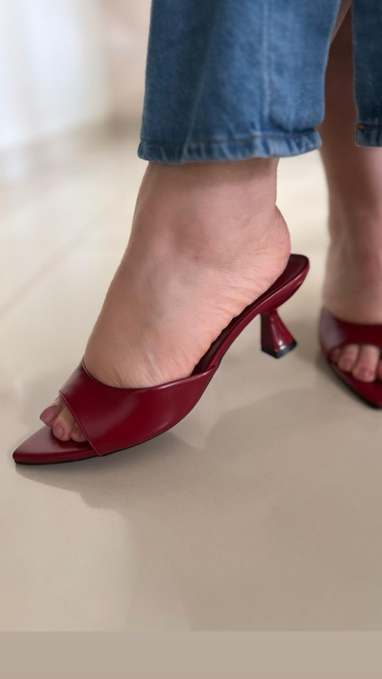 Tamanco salto taça vermelho laço R$220,00 - #2