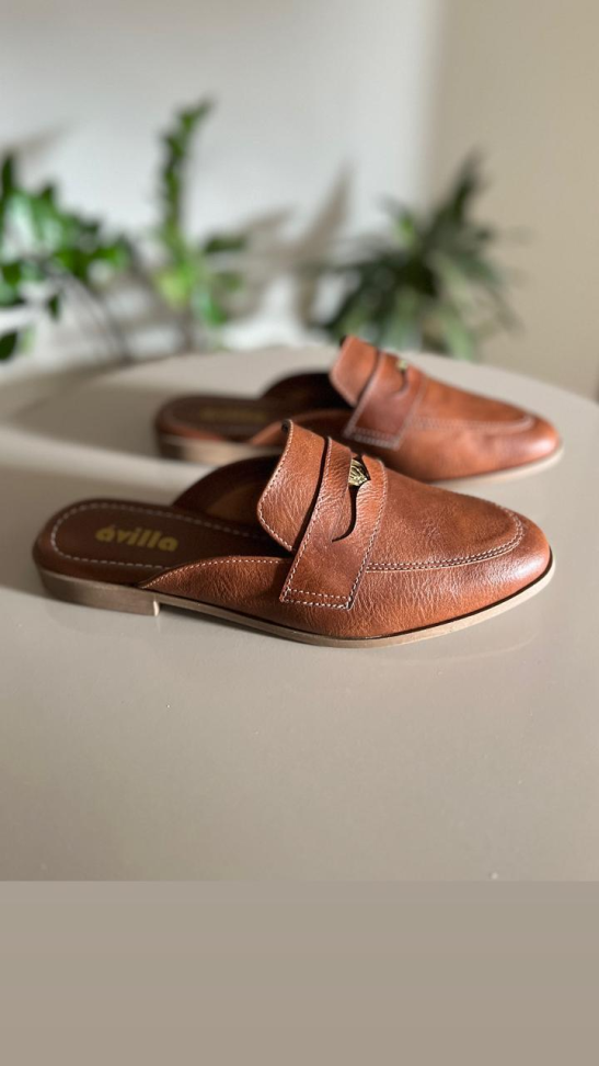 Mule caramelo recorte R$220,00 - #3