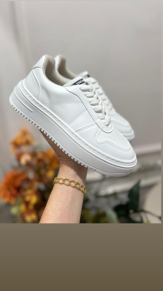 Tênis caixa alta branco liso R$208,00 - #2