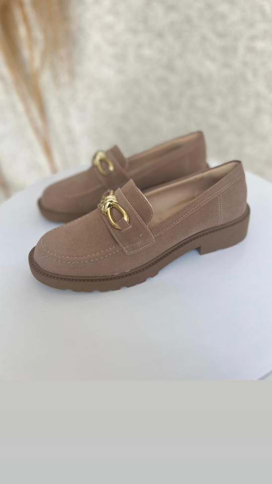 Mocassim estruturado detalhe ouro R$188,00 - #7