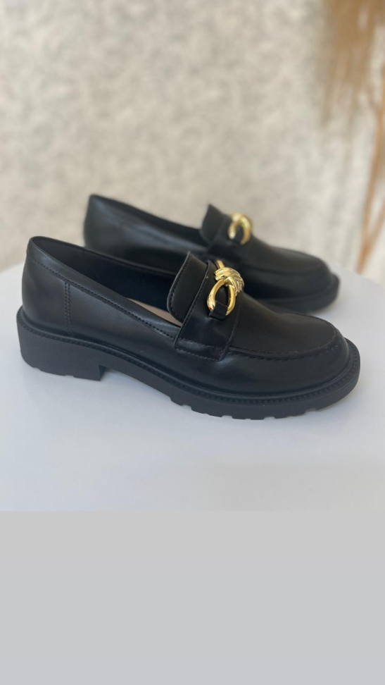 Mocassim estruturado detalhe ouro R$188,00 - #3