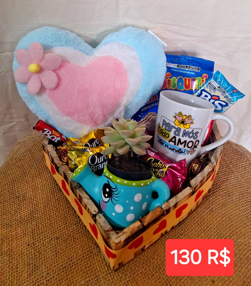 Cesta com Coração de Pelúcia
