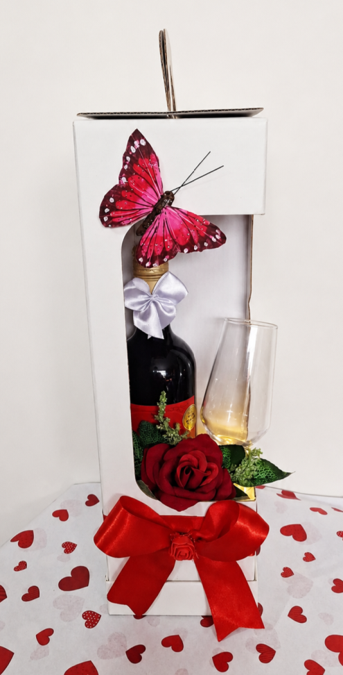 Caixa com Vinho
