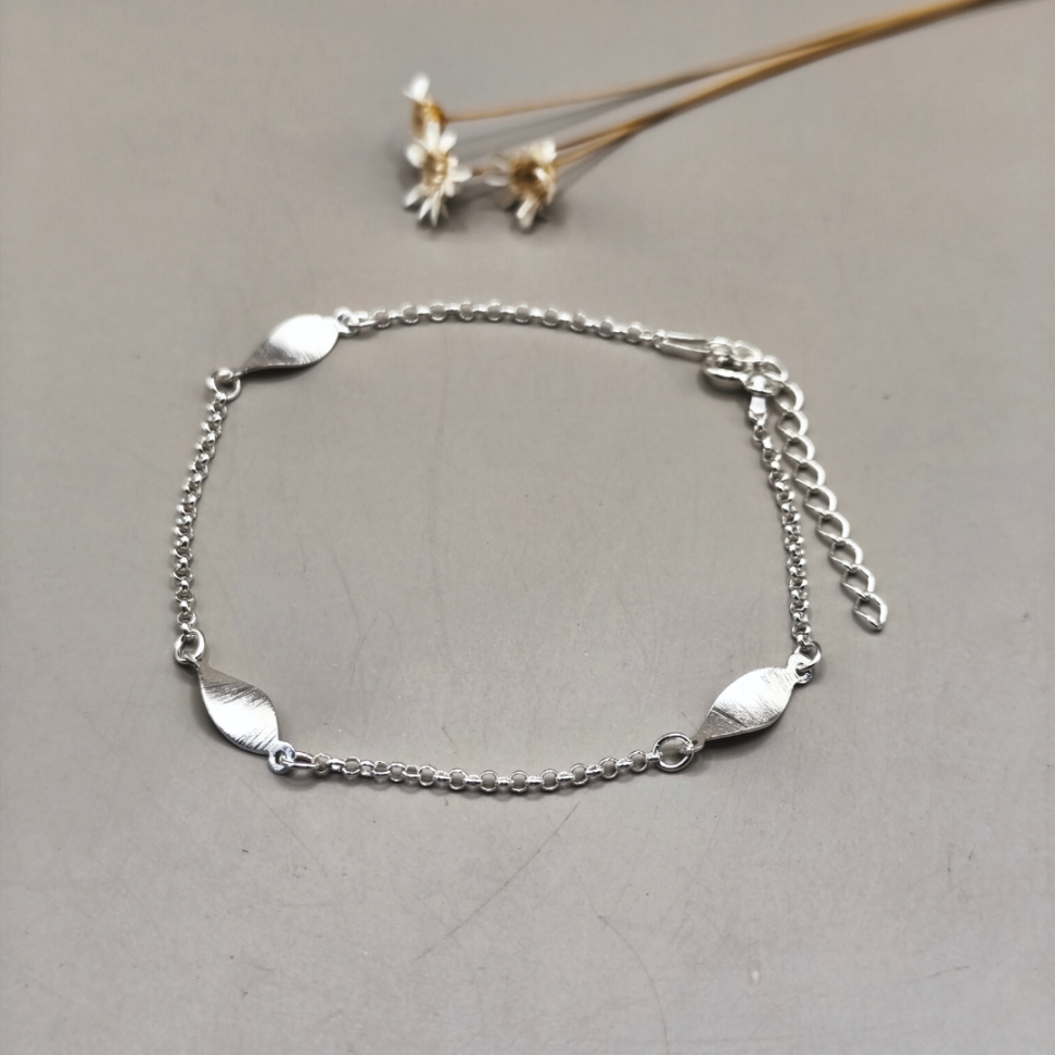 Pulseira Três Folhas em Prata 925