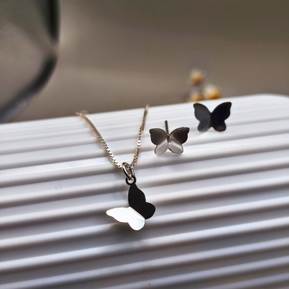 Conjunto Borboleta Origami em Prata 925 com Colar e Brincos