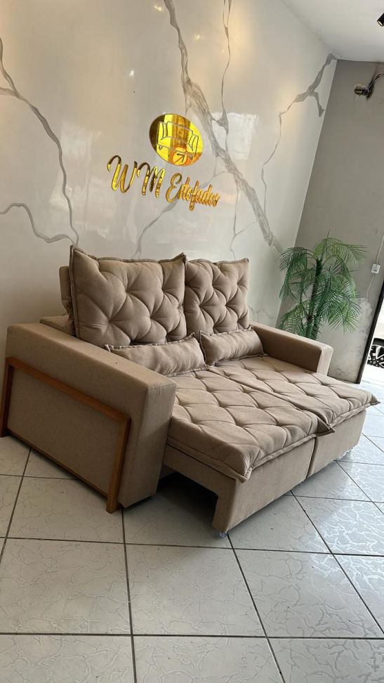 Sofá Retrátil Reclinável com Pillow e Base Lateral (2.0m)