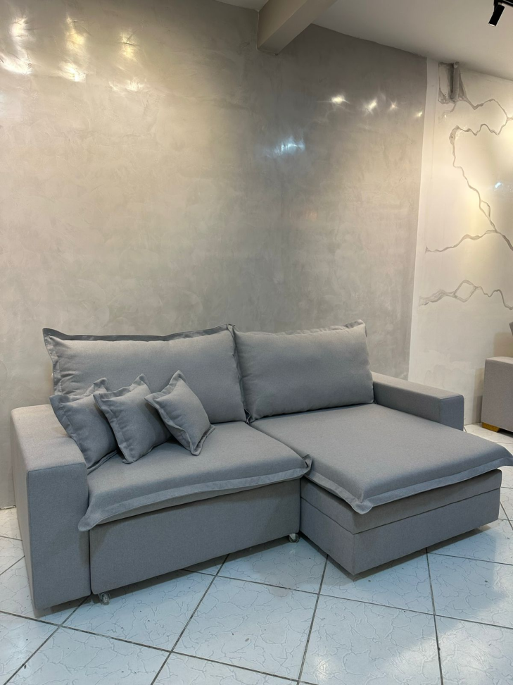 Sofá Retrátil Com Pillow (2.2m)