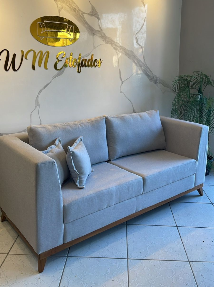 Sofá Merci com Base de Madeira (2.0m)