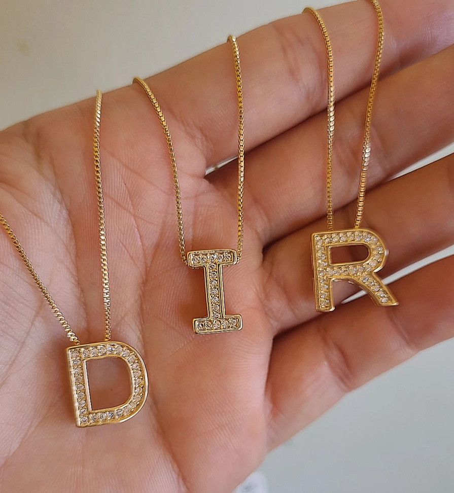 Colar Letra - #2