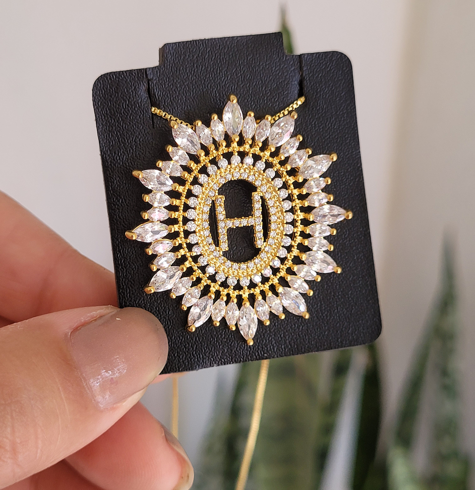 Colar Medalhão Inicial - #5