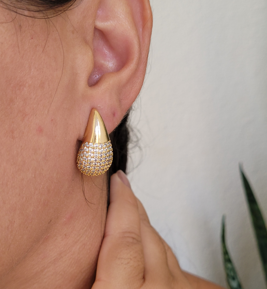 Brinco Gota Cravejado - #3