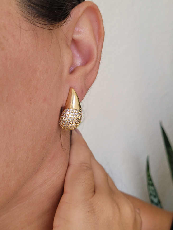 Brinco Gota Cravejado - #6