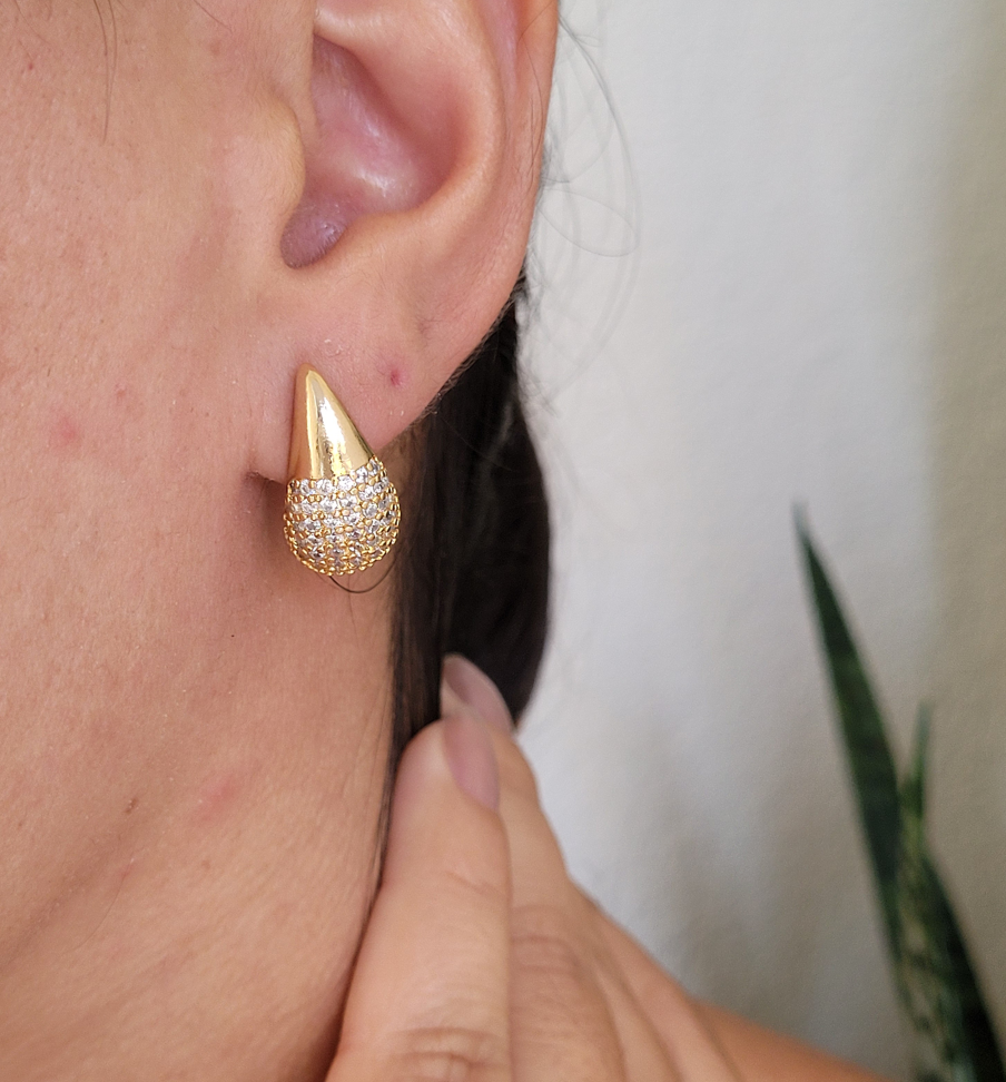 Brinco Gota Cravejado - #4