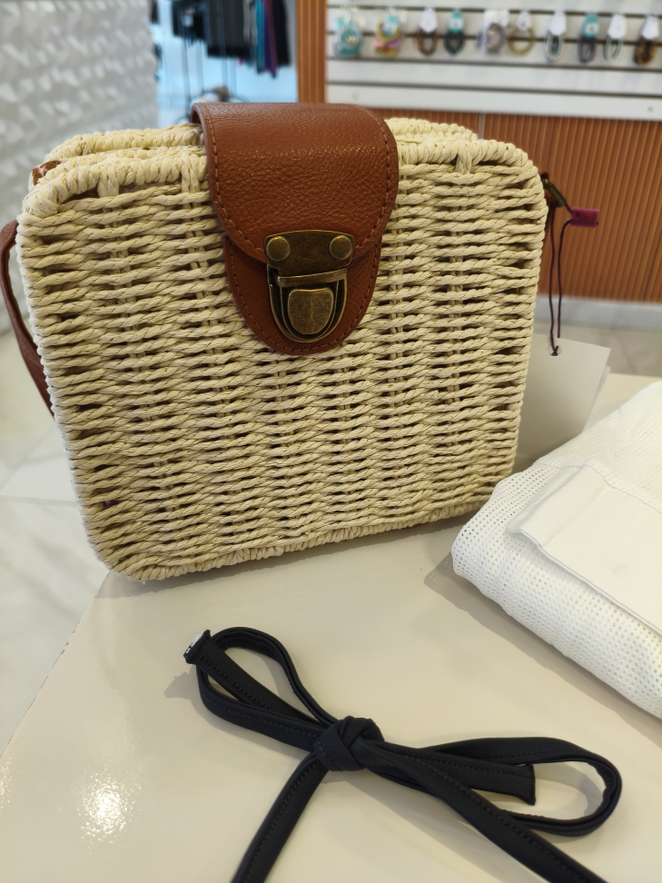 Bolsa quadrada de palha - #1